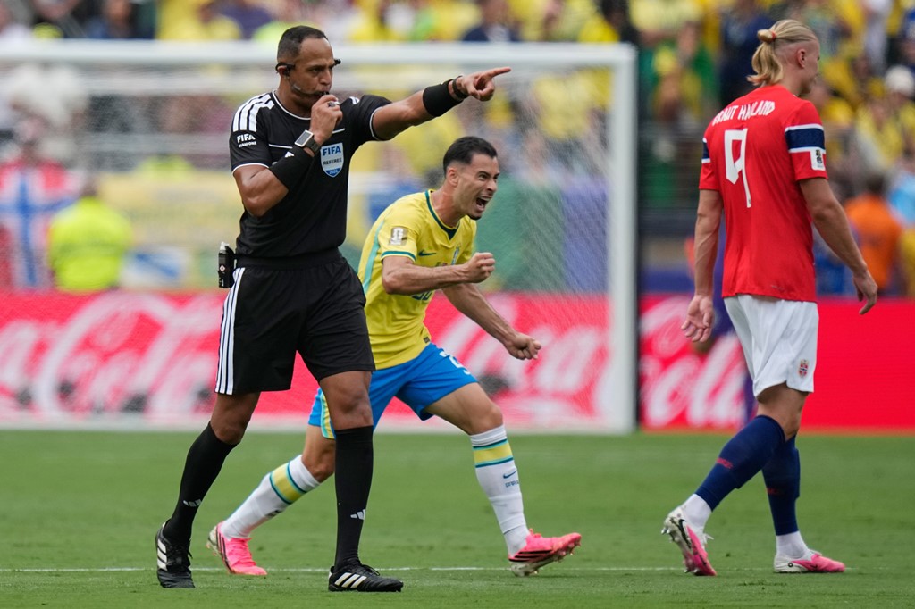 FIFA right to extend World Cup final break for HT show’ says top events boss