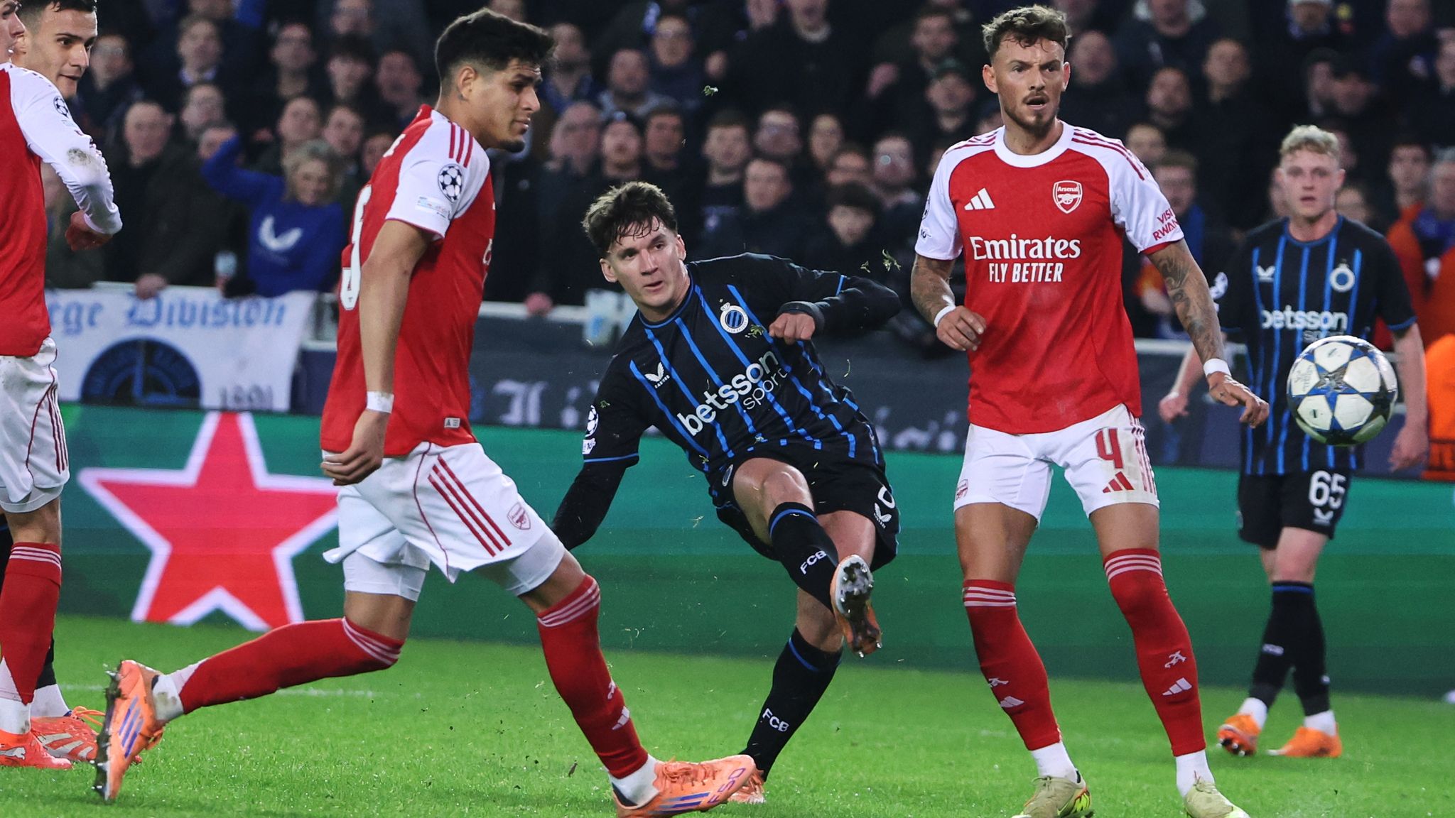 In Christos Tzolis, Arsenal’s first outfield signing since becoming Premier League champions is a fairly surprising one. But nobody will be more stunned about this deal than Norwich fans.